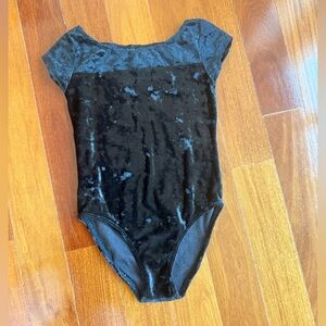 DANSKIN Now leotard Black Velvet / Lace Girls One Piece Dance Gymnastics M 7/8